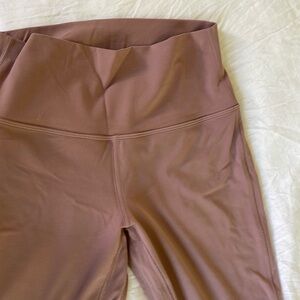 Lululemon leging 23 inch leg size